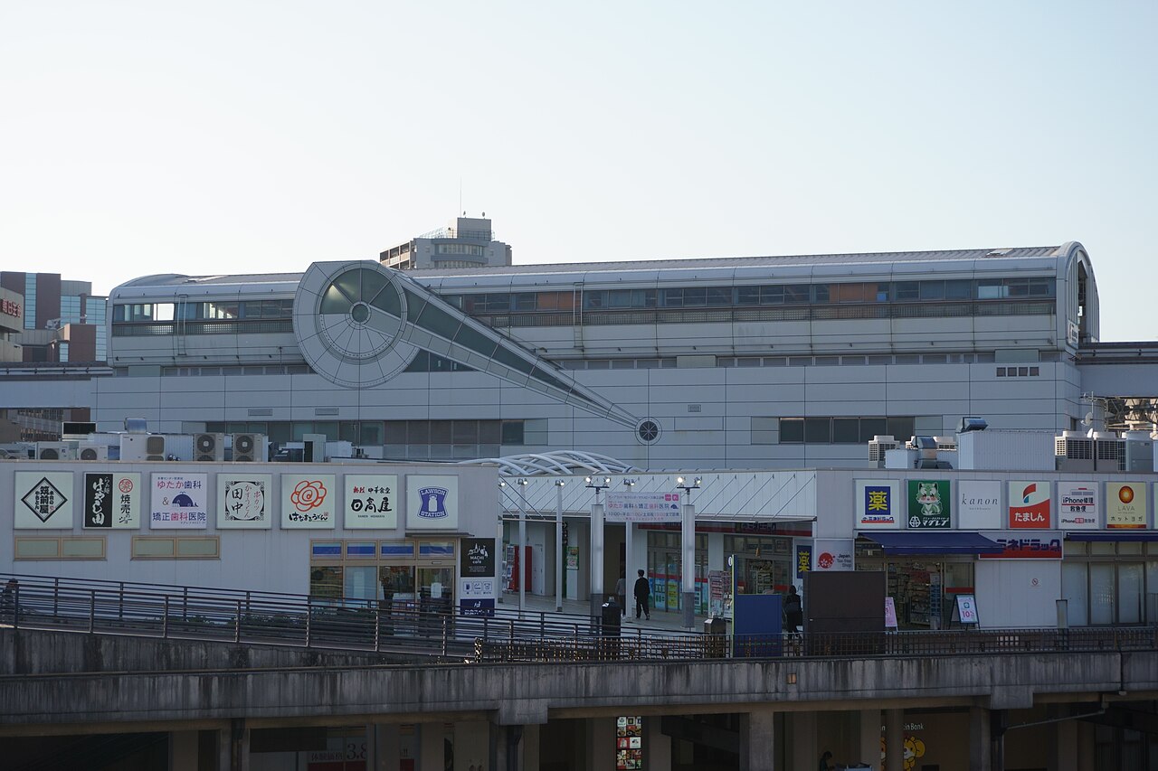 Tama-Center Station, the southern terminus, in 2023; the Machida branch is still only a concept beyond it
